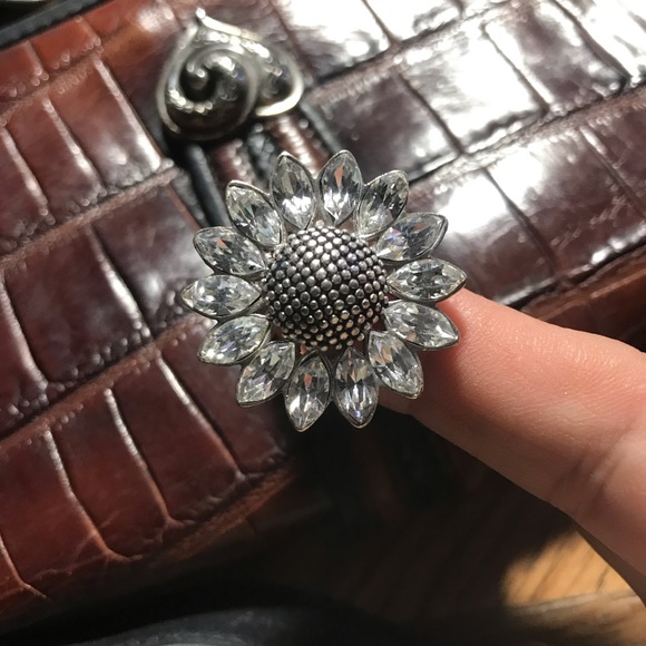 Fossil 925 flower CZ ring - Picture 1 of 5